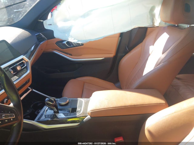 2021 BMW 330I 3MW5R1J09M8C13439 Photo 4