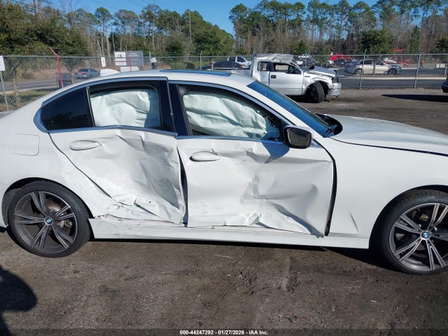 2021 BMW 330I 3MW5R1J09M8C13439 Photo 5