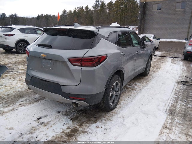 2024 CHEVROLET BLAZER 3GNKBHR40RS158343 Photo 3