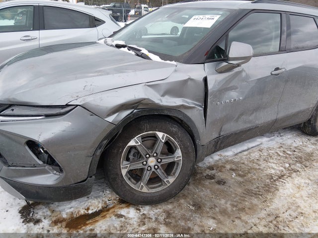 2024 CHEVROLET BLAZER 3GNKBHR40RS158343 Photo 5