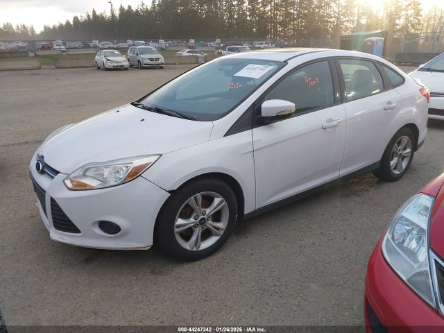Ford FOCUS SE 2014 1FADP3F28EL421564 Image 2