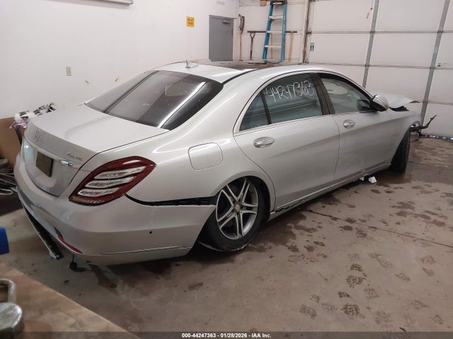 2016 Mercedes-benz S 550 4matic მანქანა იყიდება აუქციონზე, vin: WDDUG8FB2GA227592, აუქციონის ნომერი: 44247363