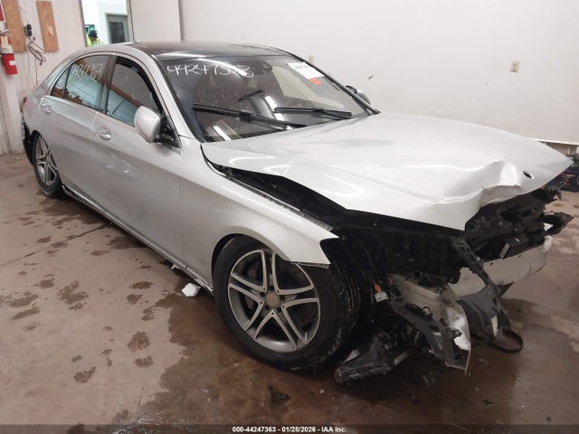 2016 Mercedes-benz S 550 4matic მანქანა იყიდება აუქციონზე, vin: WDDUG8FB2GA227592, აუქციონის ნომერი: 44247363