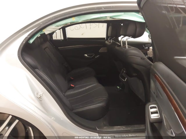2016 Mercedes-benz S 550 4matic მანქანა იყიდება აუქციონზე, vin: WDDUG8FB2GA227592, აუქციონის ნომერი: 44247363