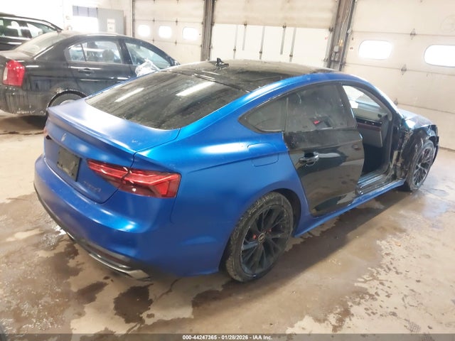 2022 AUDI A5 SPORTBACK WAUCBCF5XNA033968 Photo 3