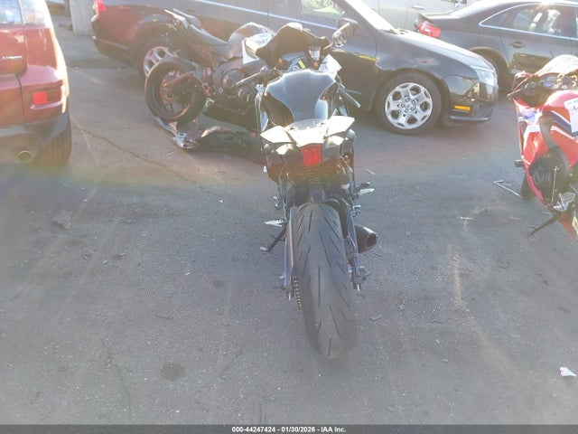 JYARM38Y0SA003660 Yamaha Yzfr7