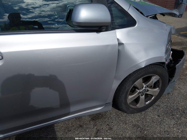 Aukcja sprzedaży 2020 Toyota Sienna Le, vin: 5TDKZ3DC6LS068552, numer aukcji: 44247444