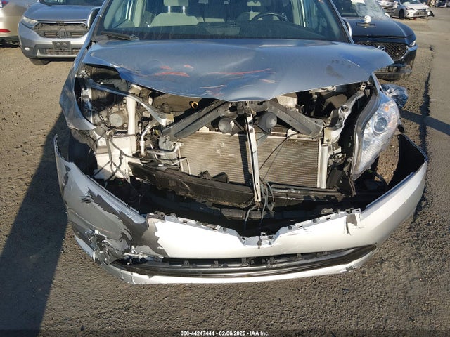 Aukcja sprzedaży 2020 Toyota Sienna Le, vin: 5TDKZ3DC6LS068552, numer aukcji: 44247444