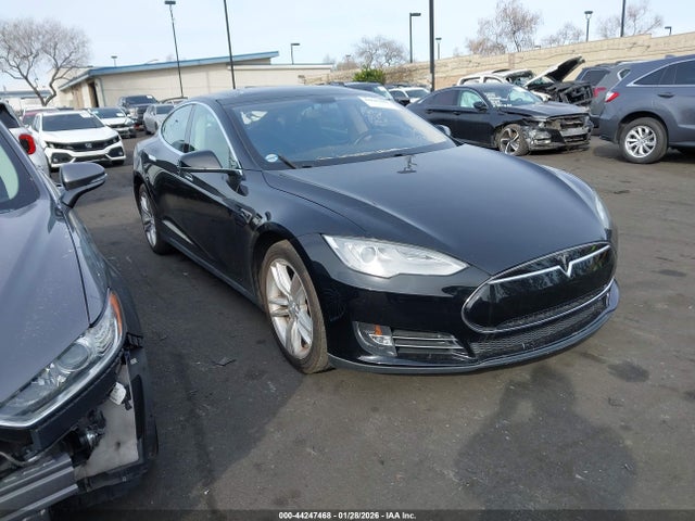 2013 TESLA MODEL S 5YJSA1CG1DFP09466 Photo 0