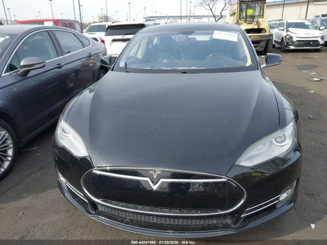 2013 TESLA MODEL S 5YJSA1CG1DFP09466 Photo 9