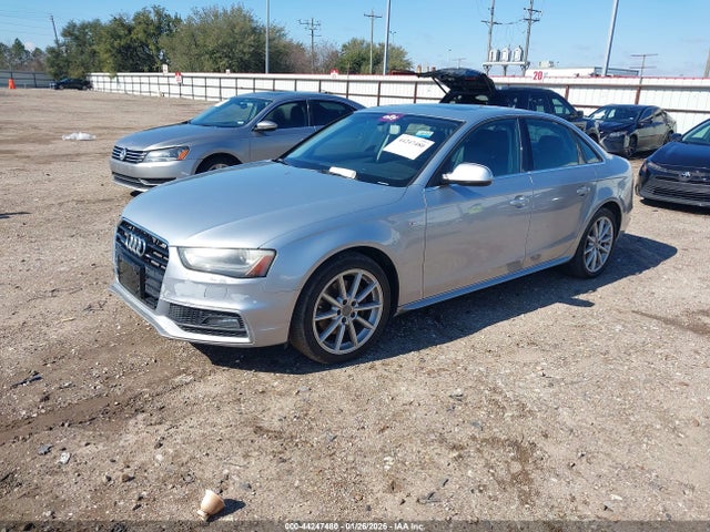 2015 AUDI A4 WAUBFAFL4FN025295 Photo 1
