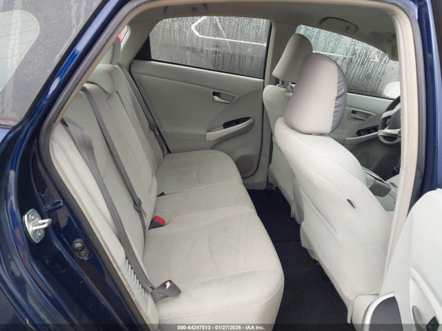 JTDKN3DU9F1862614 Toyota Prius Two