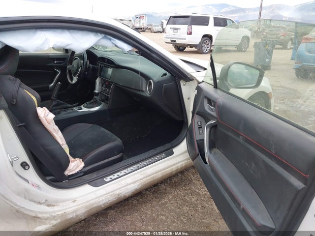 44247529 :رقم المزاد ، JF1ZCAC10G8601905 vin ، 2016 Subaru Brz Limited مزاد بيع
