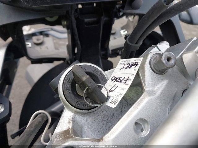 WB10B180XKZ786745 BMW F 750 Gs