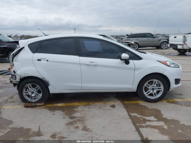 Ford FIESTA SE 2019 3FADP4EJ7KM135469 Image 14