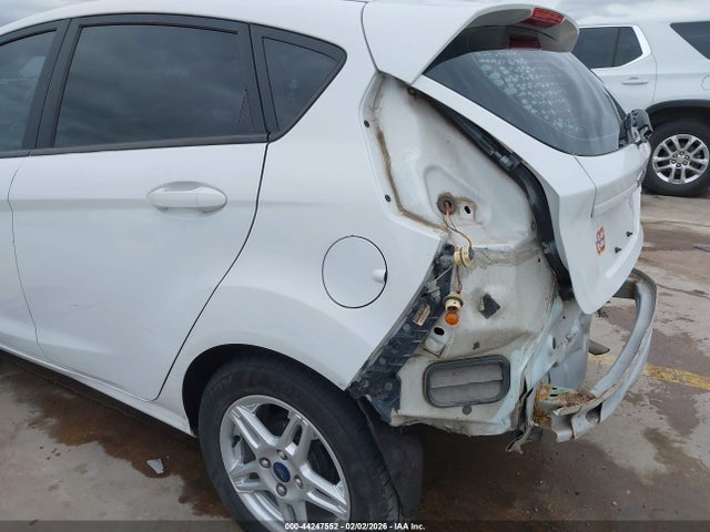 Ford FIESTA SE 2019 3FADP4EJ7KM135469 Image 19