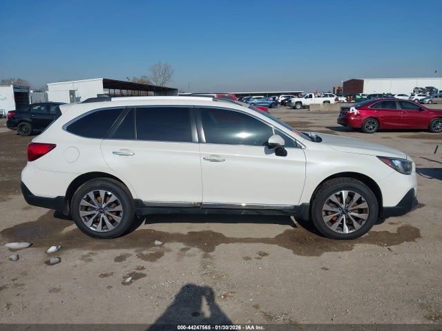 2018 Subaru Outback 2.5i Touring მანქანა იყიდება აუქციონზე, vin: 4S4BSATC5J3208482, აუქციონის ნომერი: 44247565