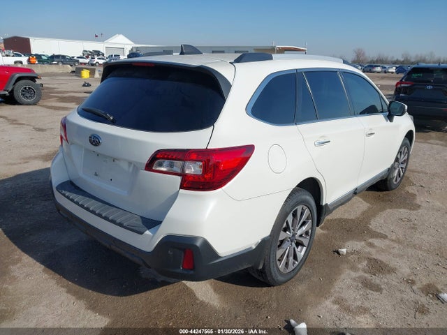 2018 Subaru Outback 2.5i Touring მანქანა იყიდება აუქციონზე, vin: 4S4BSATC5J3208482, აუქციონის ნომერი: 44247565