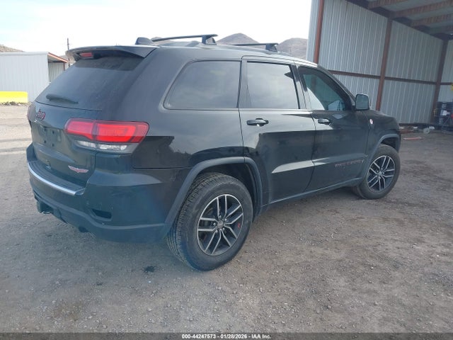 1C4RJFLG7JC227251 Jeep Grand Cherokee Trailhawk 4x4