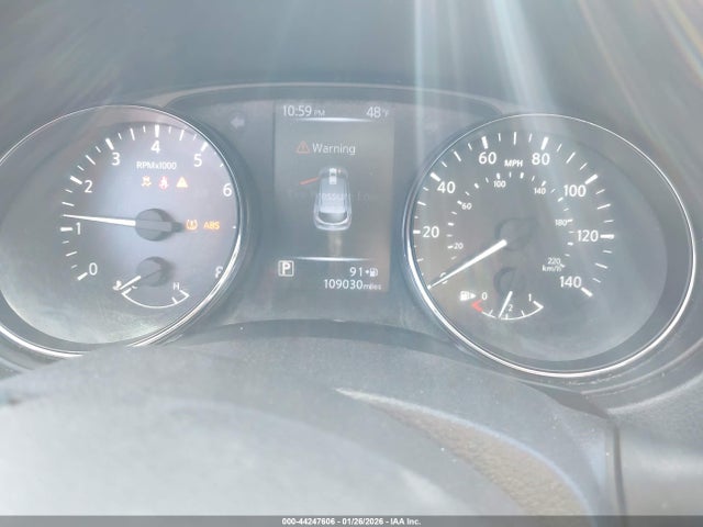 JN1BJ1CR9HW137293 Nissan Rogue Sport S