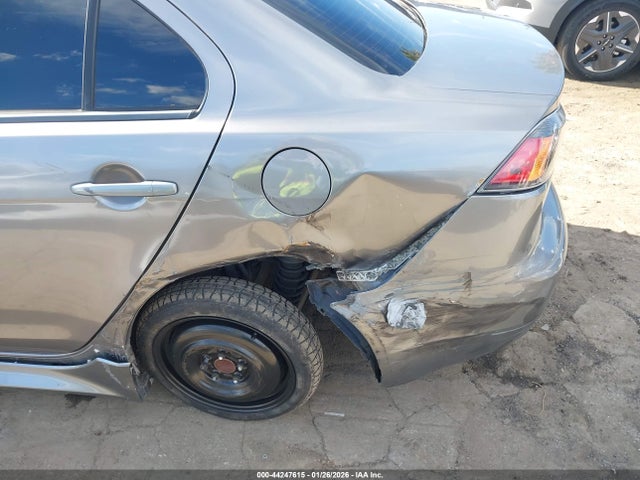 Mitsubishi LANCER ES 2017 JA32U2FU2HU004900 Image 12