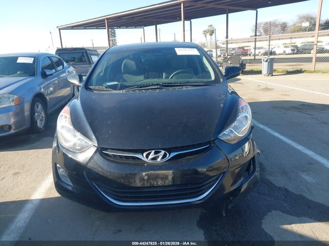 Продажа на аукционе авто 2013 Hyundai Elantra Gls/limited, vin: KMHDH4AE7DU558109, номер лота: 44247625