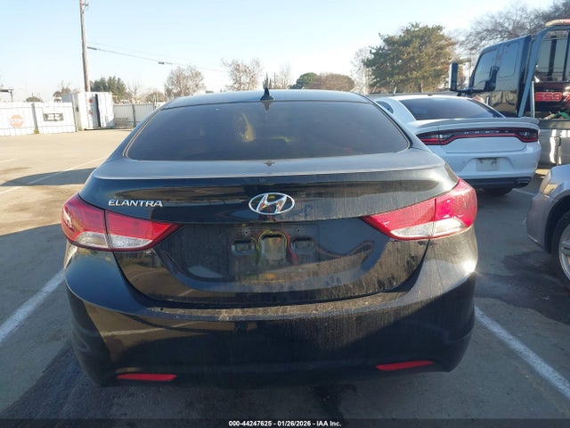 Продажа на аукционе авто 2013 Hyundai Elantra Gls/limited, vin: KMHDH4AE7DU558109, номер лота: 44247625