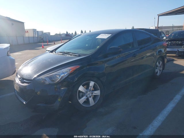 Продажа на аукционе авто 2013 Hyundai Elantra Gls/limited, vin: KMHDH4AE7DU558109, номер лота: 44247625