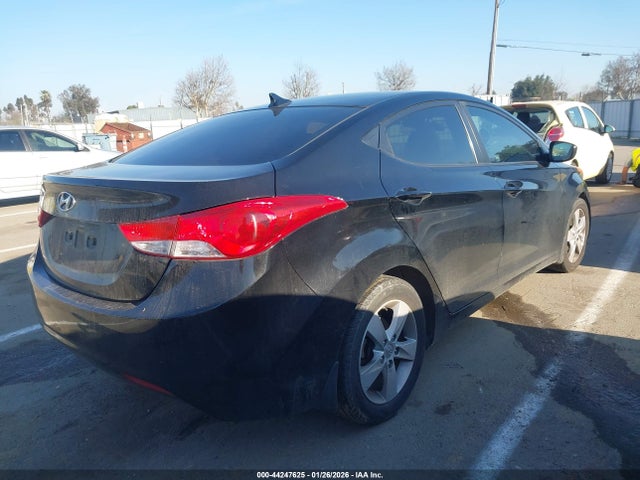 Продажа на аукционе авто 2013 Hyundai Elantra Gls/limited, vin: KMHDH4AE7DU558109, номер лота: 44247625