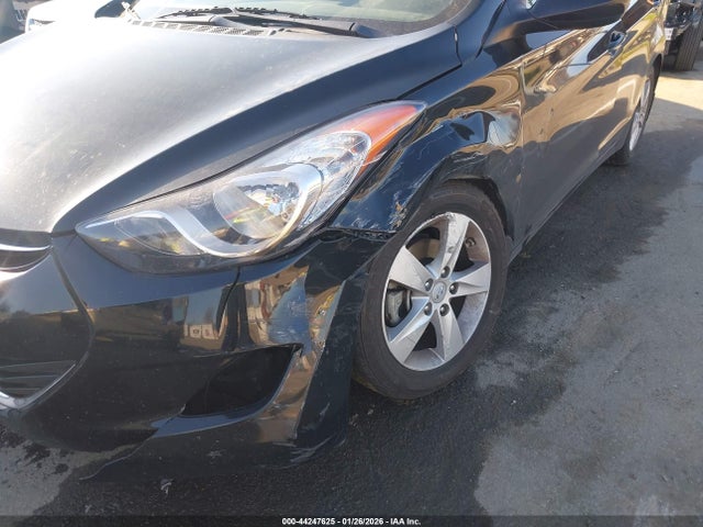 Продажа на аукционе авто 2013 Hyundai Elantra Gls/limited, vin: KMHDH4AE7DU558109, номер лота: 44247625
