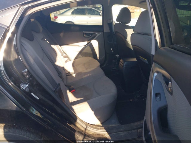 Продажа на аукционе авто 2013 Hyundai Elantra Gls/limited, vin: KMHDH4AE7DU558109, номер лота: 44247625