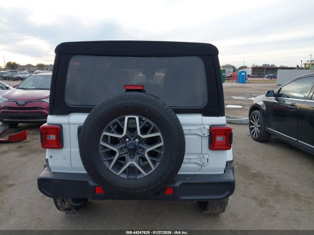 Продаж на аукціоні авто 2024 Jeep Wrangler 4-door Sahara 4x4, vin: 1C4PJXEG9RW320678, номер лоту: 44247629