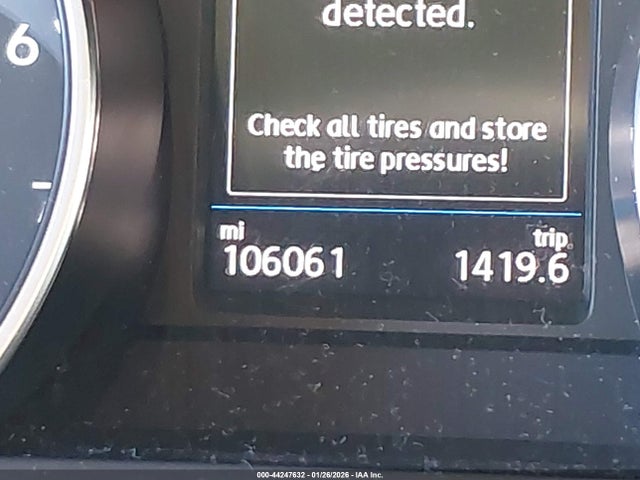 3VV1B7AX8KM173074 Volkswagen Tiguan 2.0t S