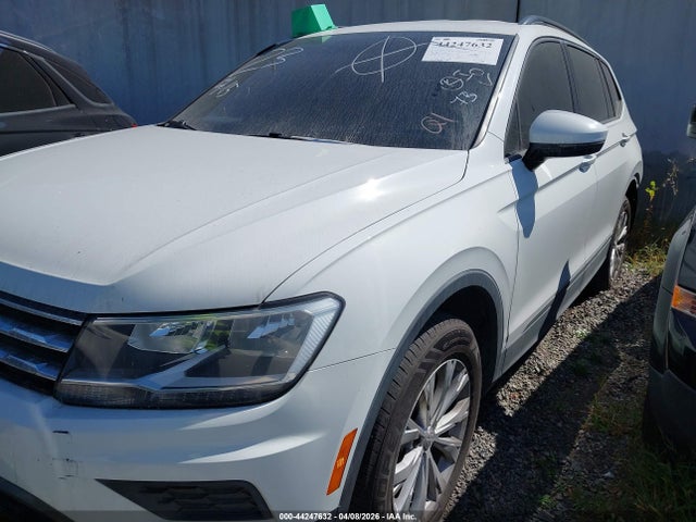 3VV1B7AX8KM173074 Volkswagen Tiguan 2.0t S