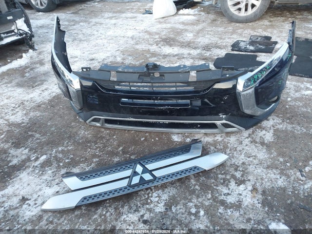 JA4AZ3A3XKZ003498 Mitsubishi Outlander Se