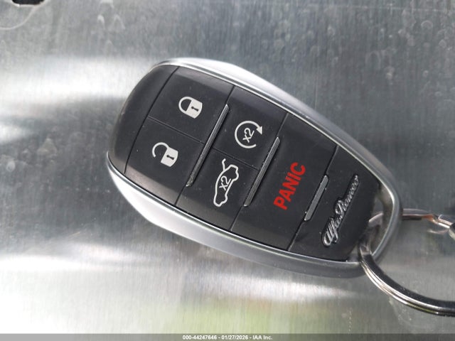 2022 ALFA ROMEO STELVIO ZASPAKAN9N7D44403 Photo 10