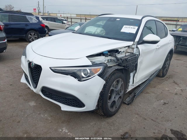 2022 ALFA ROMEO STELVIO ZASPAKAN9N7D44403 Photo 1