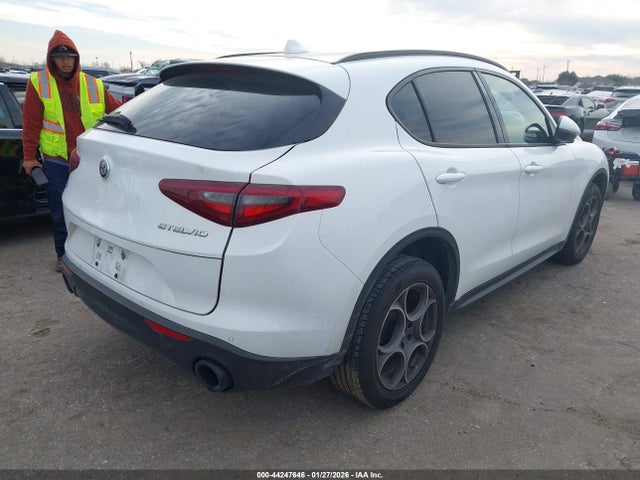 2022 ALFA ROMEO STELVIO ZASPAKAN9N7D44403 Photo 3