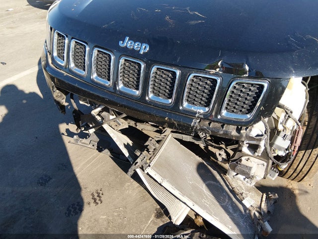 2019 Jeep Compass Sun And Wheel Fwd მანქანა იყიდება აუქციონზე, vin: 3C4NJCBBXKT711682, აუქციონის ნომერი: 44247650