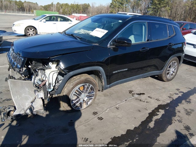 2019 Jeep Compass Sun And Wheel Fwd მანქანა იყიდება აუქციონზე, vin: 3C4NJCBBXKT711682, აუქციონის ნომერი: 44247650