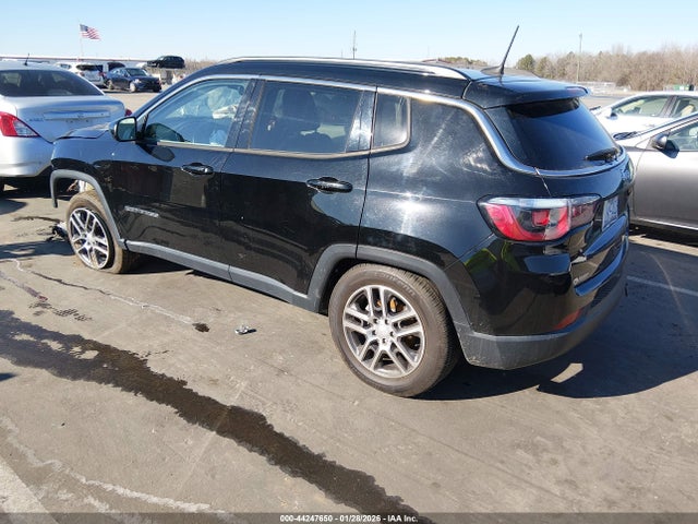 2019 Jeep Compass Sun And Wheel Fwd მანქანა იყიდება აუქციონზე, vin: 3C4NJCBBXKT711682, აუქციონის ნომერი: 44247650