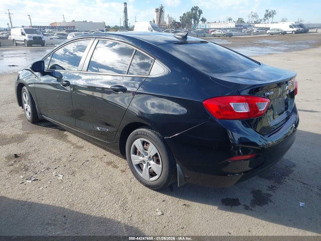 1G1BC5SMXH7257935 Chevrolet Cruze Ls Auto