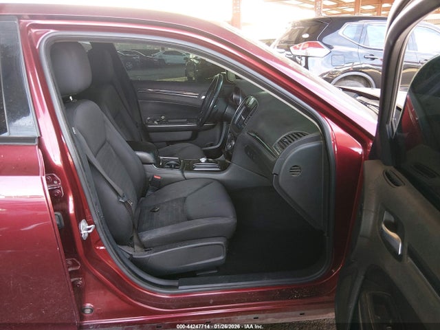 2C3CCAAGXKH590295 Chrysler 300 Touring