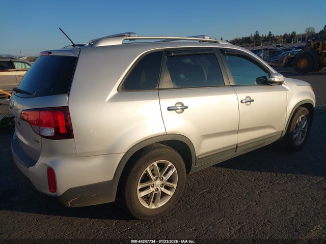 5XYKT3A62EG440002 KIA SORENTO LX