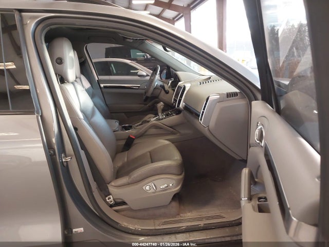 Продажа на аукционе авто 2013 Porsche Cayenne, vin: WP1AA2A20DLA08986, номер лота: 44247740