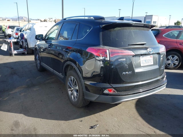 JTMRJREVXJD181115 Toyota Rav4 Hybrid Xle
