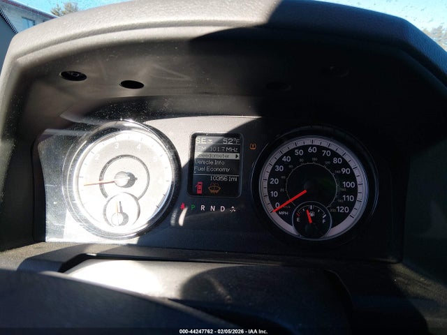 Продажа на аукционе авто 2018 Ram 1500 Express  4x4 6'4 Box, vin: 1C6RR7FG4JS285146, номер лота: 44247762