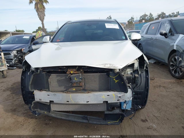 Продажа на аукционе авто 2019 Infiniti Qx50 Essential, vin: 3PCAJ5M10KF145061, номер лота: 44247761