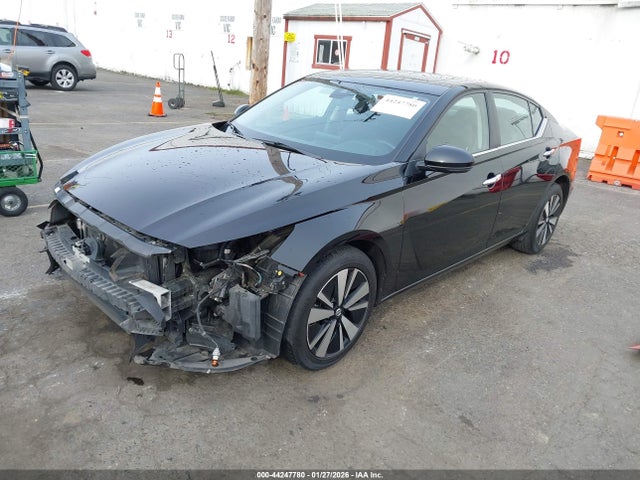 1N4BL4DV2NN351831 Nissan Altima Sv Fwd