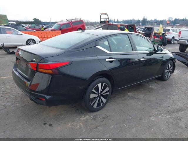 1N4BL4DV2NN351831 Nissan Altima Sv Fwd